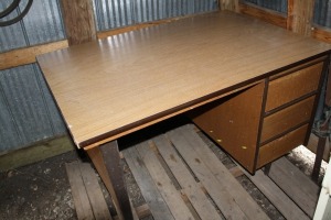 Desk w/ 3 drawers & office chair